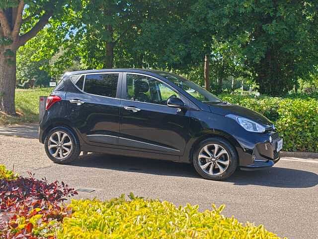 Hyundai I10 1.2 Premium SE 5dr Auto Black