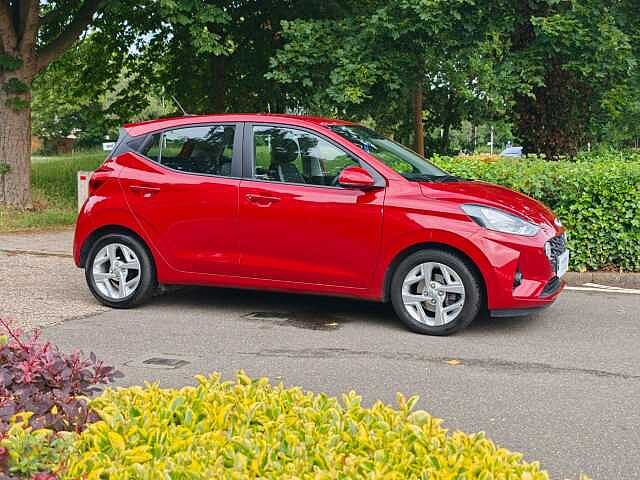 Hyundai I10 1.0 MPi SE Connect 5dr Red