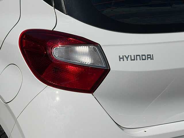 Hyundai i10 1.0 [63] Advance 5dr Auto [Nav]