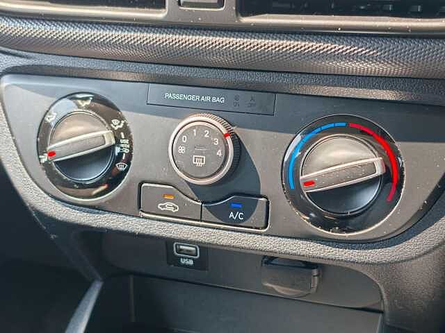 Hyundai i10 1.0 MPi SE Connect 5dr