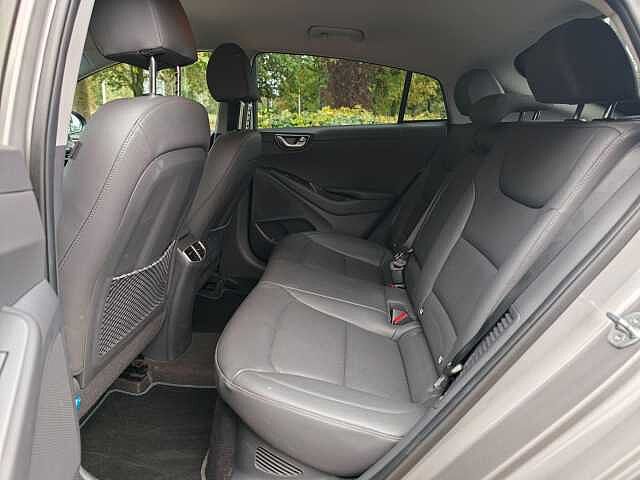 Hyundai IONIQ 1.6 GDi Plug-in Hybrid Premium SE 5dr DCT Grey
