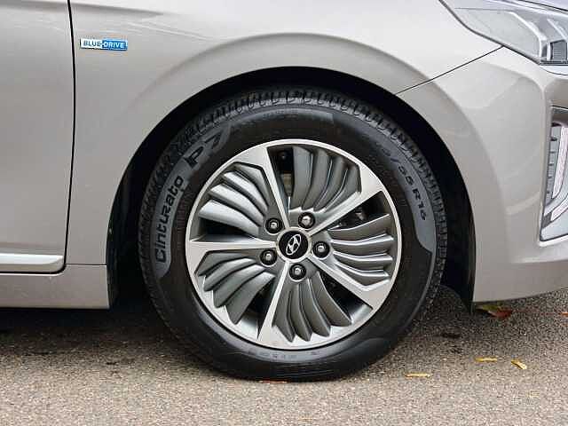 Hyundai IONIQ 1.6 GDi Plug-in Hybrid Premium SE 5dr DCT Grey