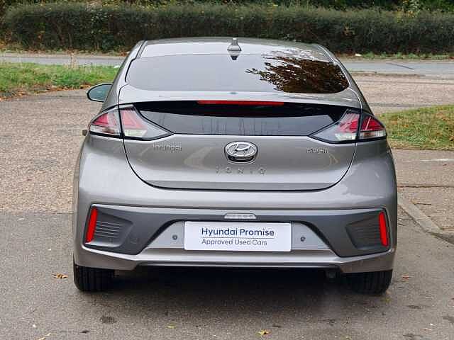 Hyundai IONIQ 1.6 GDi Plug-in Hybrid Premium SE 5dr DCT Grey
