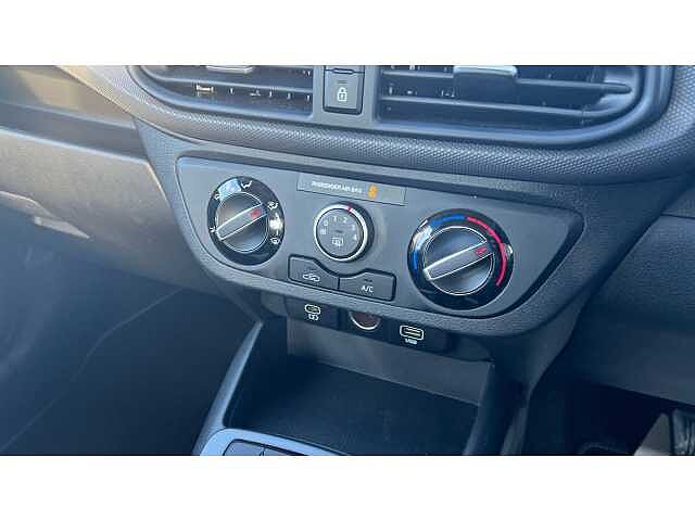 Hyundai i10 I10 1.0 Advance 5dr Auto