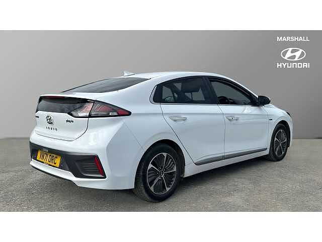 Hyundai IONIQ IONIQ 1.6 GDi Plug-in Hybrid Premium SE 5dr DCT WHITE