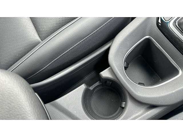 Hyundai IONIQ IONIQ 1.6 GDi Plug-in Hybrid Premium SE 5dr DCT WHITE