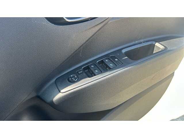 Hyundai i10 i10 5Dr HAT 1.0 MPi 67ps Advance Plus Pack AU