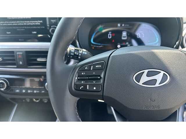 Hyundai i10 i10 5Dr HAT 1.2 MPi 79ps Premium NAV AU