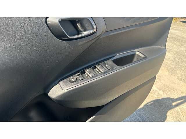 Hyundai i10 i10 5Dr HAT 1.2 MPi 79ps Premium NAV AU
