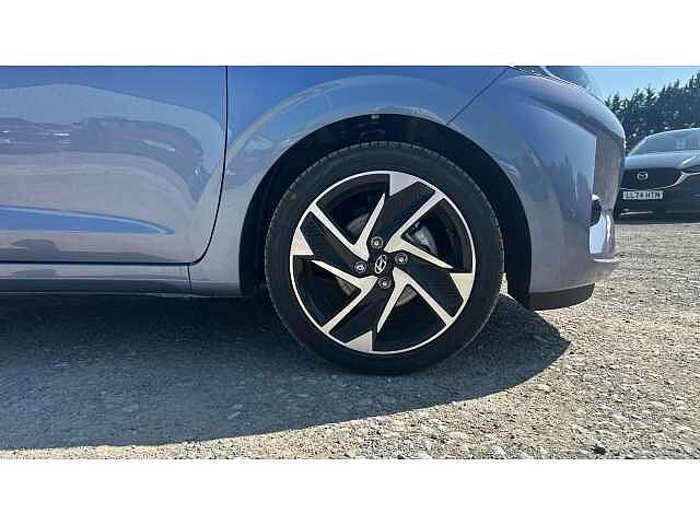 Hyundai i10 i10 5Dr HAT 1.2 MPi 79ps Premium NAV AU