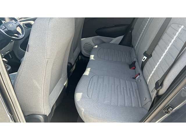 Hyundai i10 I10 1.0 MPi Premium 5dr Auto