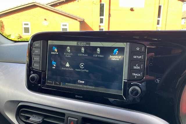 Hyundai I10 PREMIUM Green