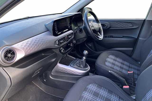Hyundai I10 PREMIUM Green