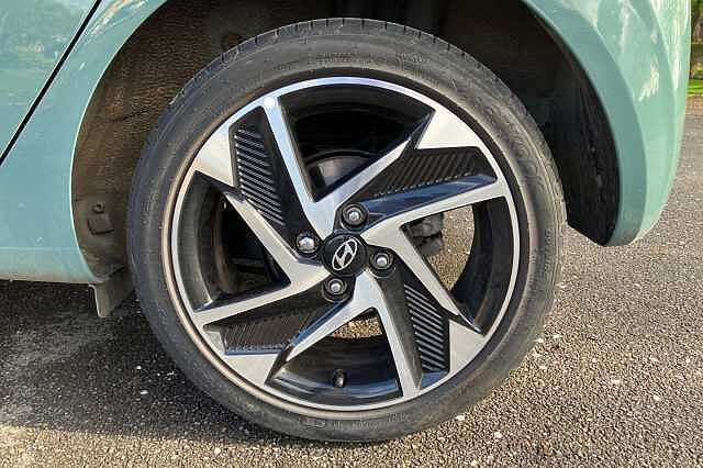Hyundai I10 PREMIUM Green