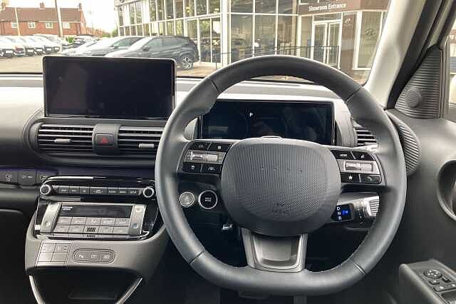 Hyundai INSTER 02 Beige