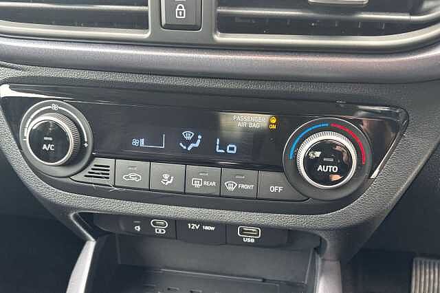 Hyundai I10 PREMIUM White
