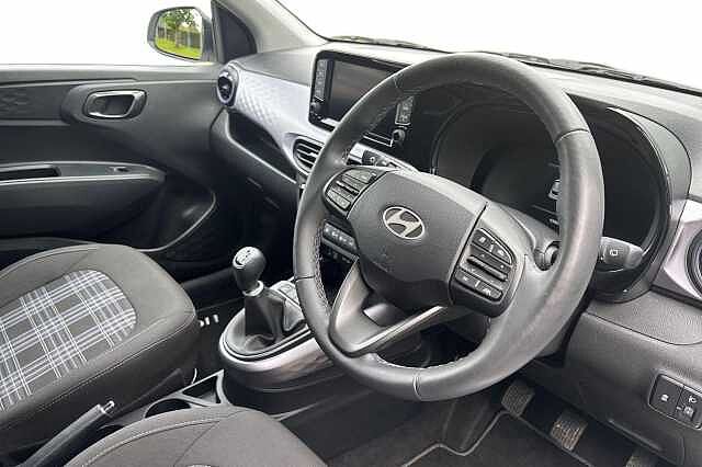 Hyundai I10 PREMIUM White