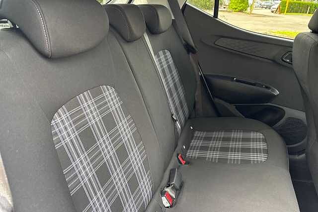 Hyundai i10 PREMIUM