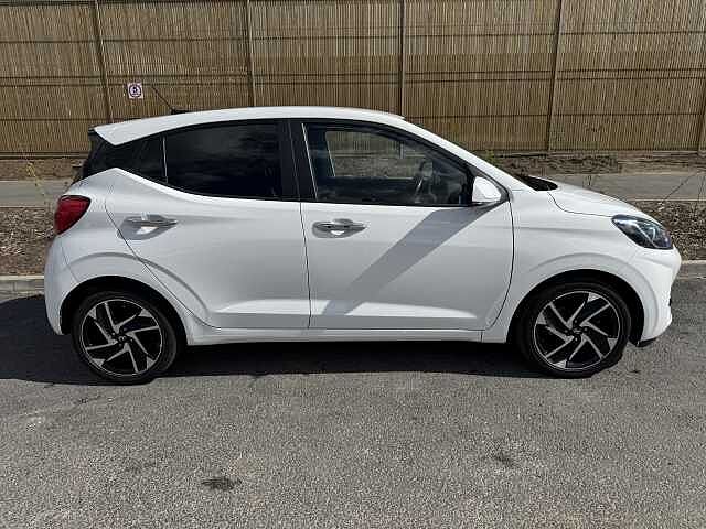 Hyundai I10 1.2 MPi Premium 5dr Auto White