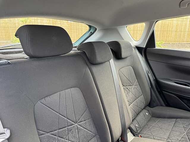 Hyundai BAYON 1.0 TGDi 48V MHEV SE Connect 5dr Green