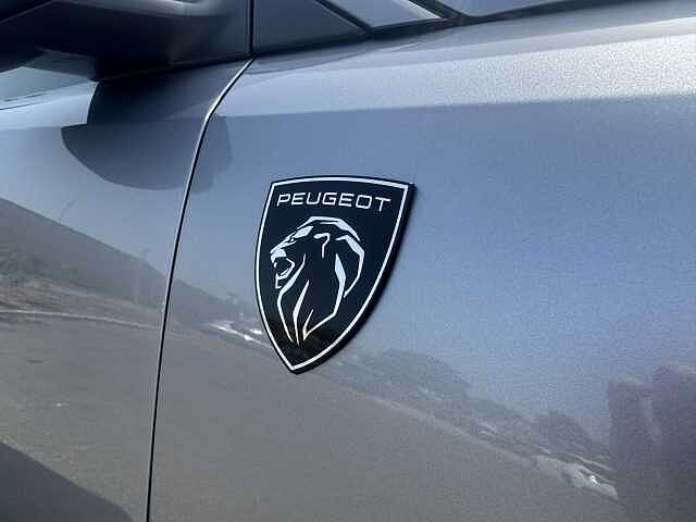 Peugeot 3008 1.2 Hybrid 136 GT 5dr e-DSC6