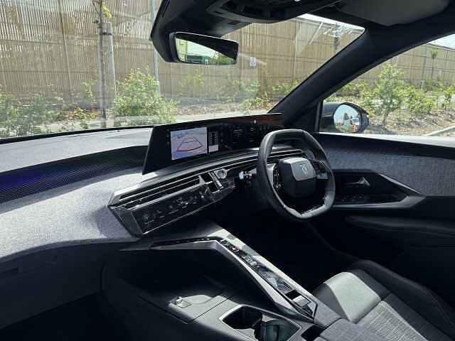 Peugeot 3008 1.2 Hybrid 136 GT 5dr e-DSC6