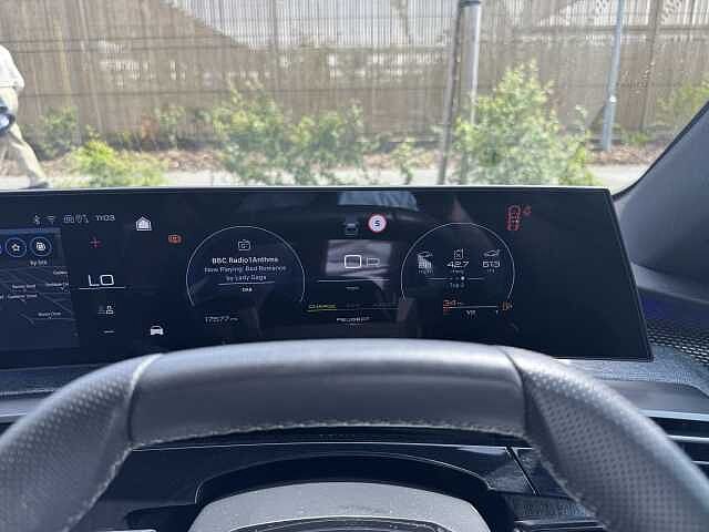 Peugeot 3008 1.2 Hybrid 136 GT 5dr e-DSC6