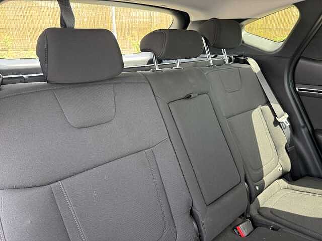 Hyundai TUCSON 1.6 TGDi 48V MHD SE Connect 5dr 2WD DCT Black
