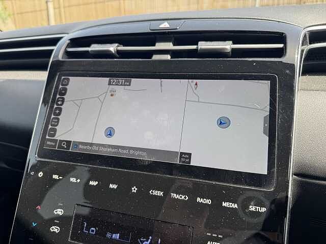 Hyundai TUCSON 1.6 TGDi 48V MHD SE Connect 5dr 2WD DCT Black