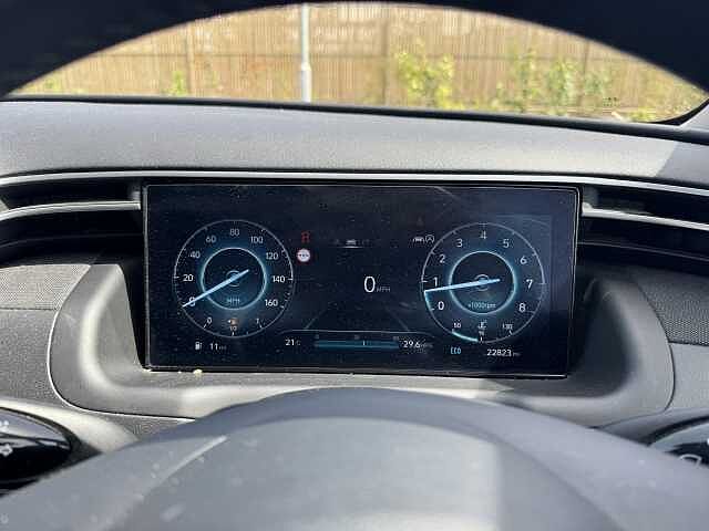 Hyundai TUCSON 1.6 TGDi 48V MHD SE Connect 5dr 2WD DCT Black