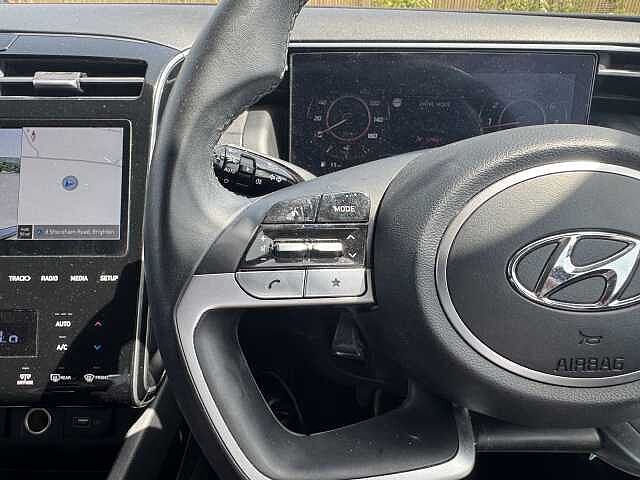 Hyundai TUCSON 1.6 TGDi 48V MHD SE Connect 5dr 2WD DCT Black