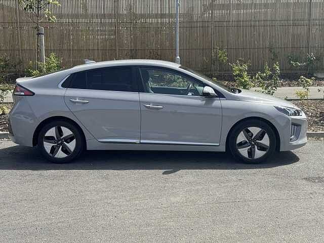 Hyundai IONIQ 1.6 GDi Hybrid Premium SE 5dr DCT Grey