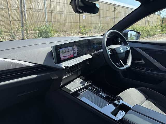 Vauxhall Astra 115kW Ultimate 54kWh 5dr Auto