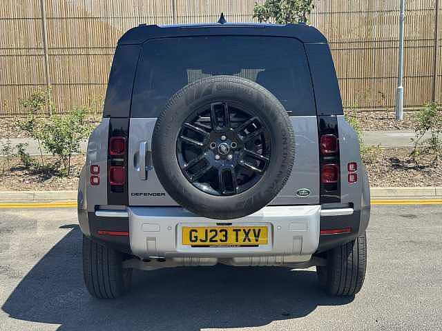Land Rover Defender 3.0 D250 SE 110 5dr Auto