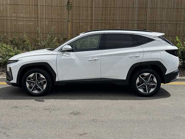 Hyundai TUCSON 1.6T 239 Hybrid Premium 5dr Auto White