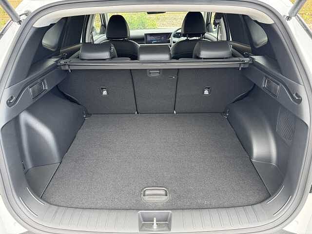 Hyundai TUCSON 1.6T 239 Hybrid Premium 5dr Auto White