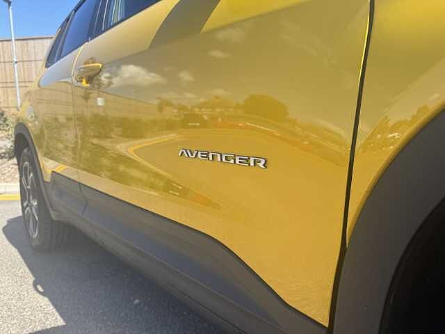 Jeep Avenger 115kW First Edition 54kWh 5dr Auto