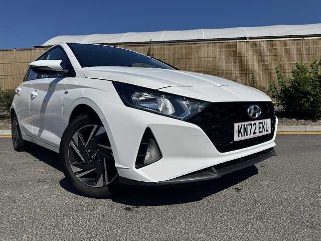 Hyundai I20 1.0T GDi 48V MHD SE Connect 5dr White