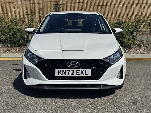 Hyundai I20 1.0T GDi 48V MHD SE Connect 5dr White