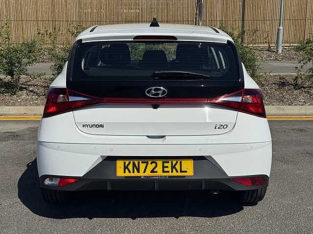Hyundai I20 1.0T GDi 48V MHD SE Connect 5dr White