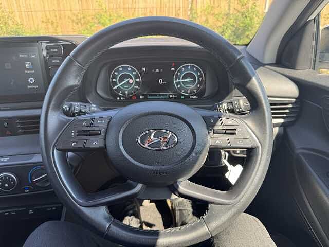 Hyundai I20 1.0T GDi 48V MHD SE Connect 5dr White
