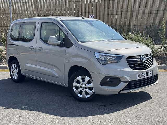 Vauxhall Combo Life 1.2 Turbo 130 Energy 5dr Auto
