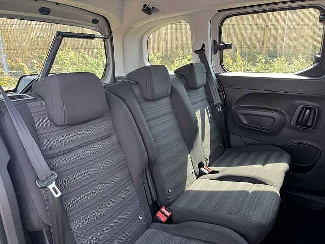 Vauxhall Combo Life 1.2 Turbo 130 Energy 5dr Auto