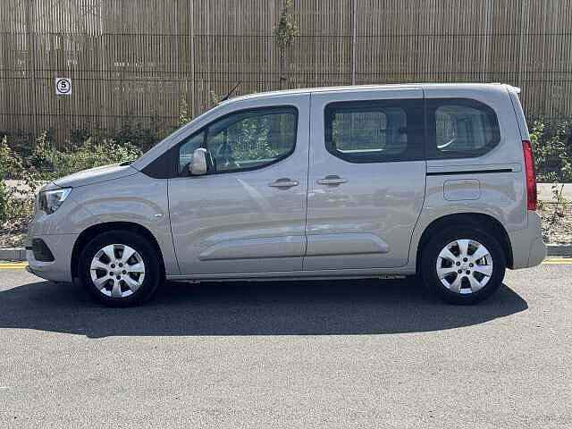Vauxhall Combo Life 1.2 Turbo 130 Energy 5dr Auto