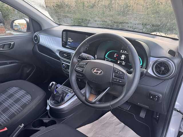 Hyundai i10 1.2 [79] Premium 5dr Auto [Nav]