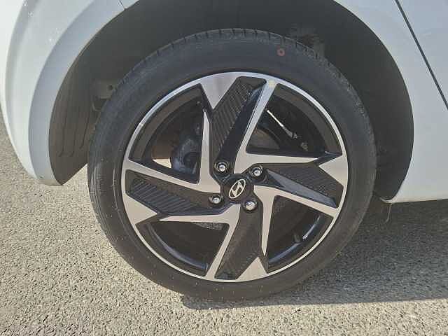 Hyundai i10 1.2 [79] Premium 5dr [Nav]