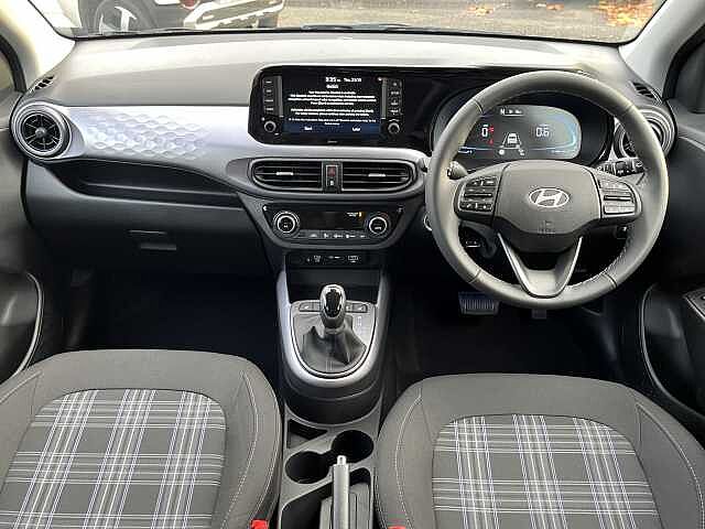 Hyundai i10 1.0 [63] Premium 5dr Auto [Nav]