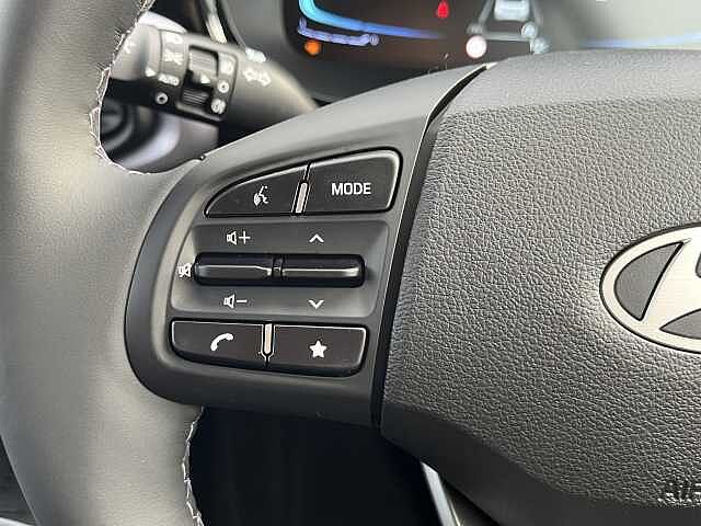 Hyundai i10 1.0 [63] Premium 5dr Auto [Nav]