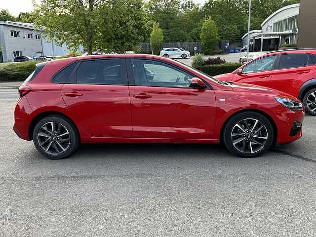Hyundai I30 1.0T GDi Premium 5dr DCT Red