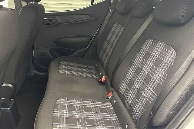 Hyundai i10 1.2 [79] Premium 5dr Auto [Nav]